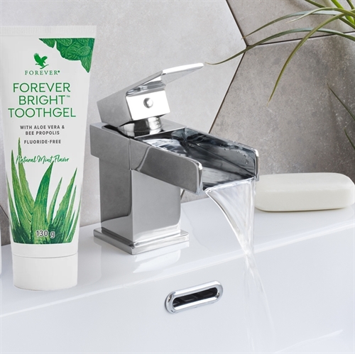 FOREVER BRIGHT TOOTHGEL  UDEN TRICLOSAN/FLUOR